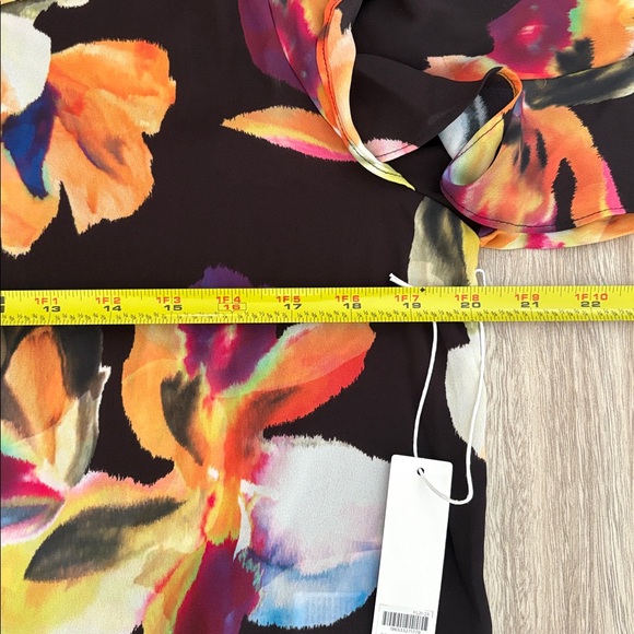 New Chico’s Long Sleeve Floral Button Down Blouse Size 6 Women’s Top - Picture 7 of 9